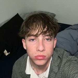 Meet your Posher, Connor